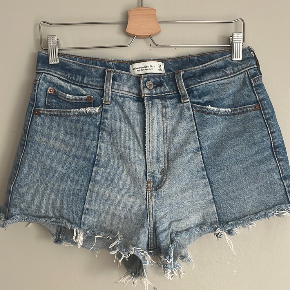 Abercrombie & Fitch Mom Shorts High Rise
